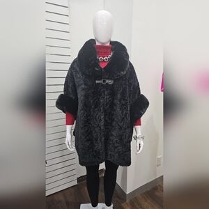 NWT Luxurious Black Faux Fur Coat